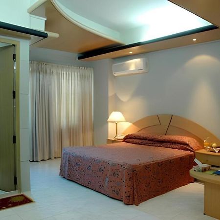 Hotel Tower Inn, Chittagong Ngoại thất bức ảnh