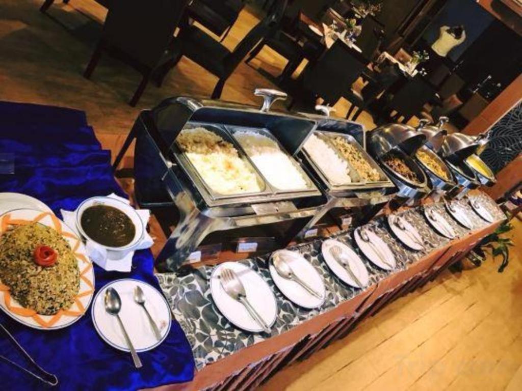 Hotel Tower Inn, Chittagong Ngoại thất bức ảnh