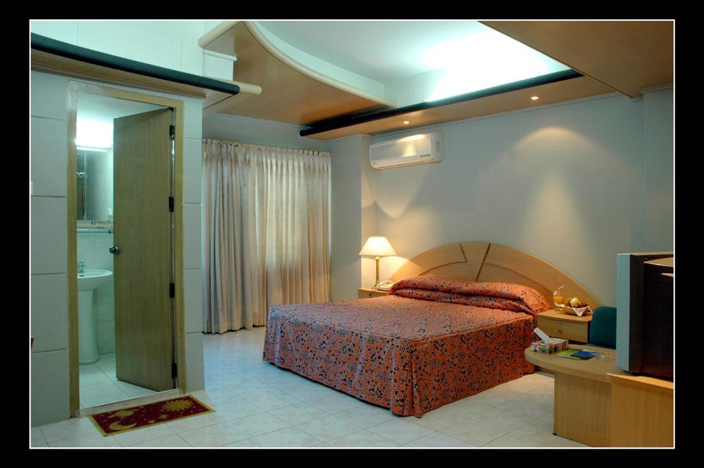 Hotel Tower Inn, Chittagong Ngoại thất bức ảnh